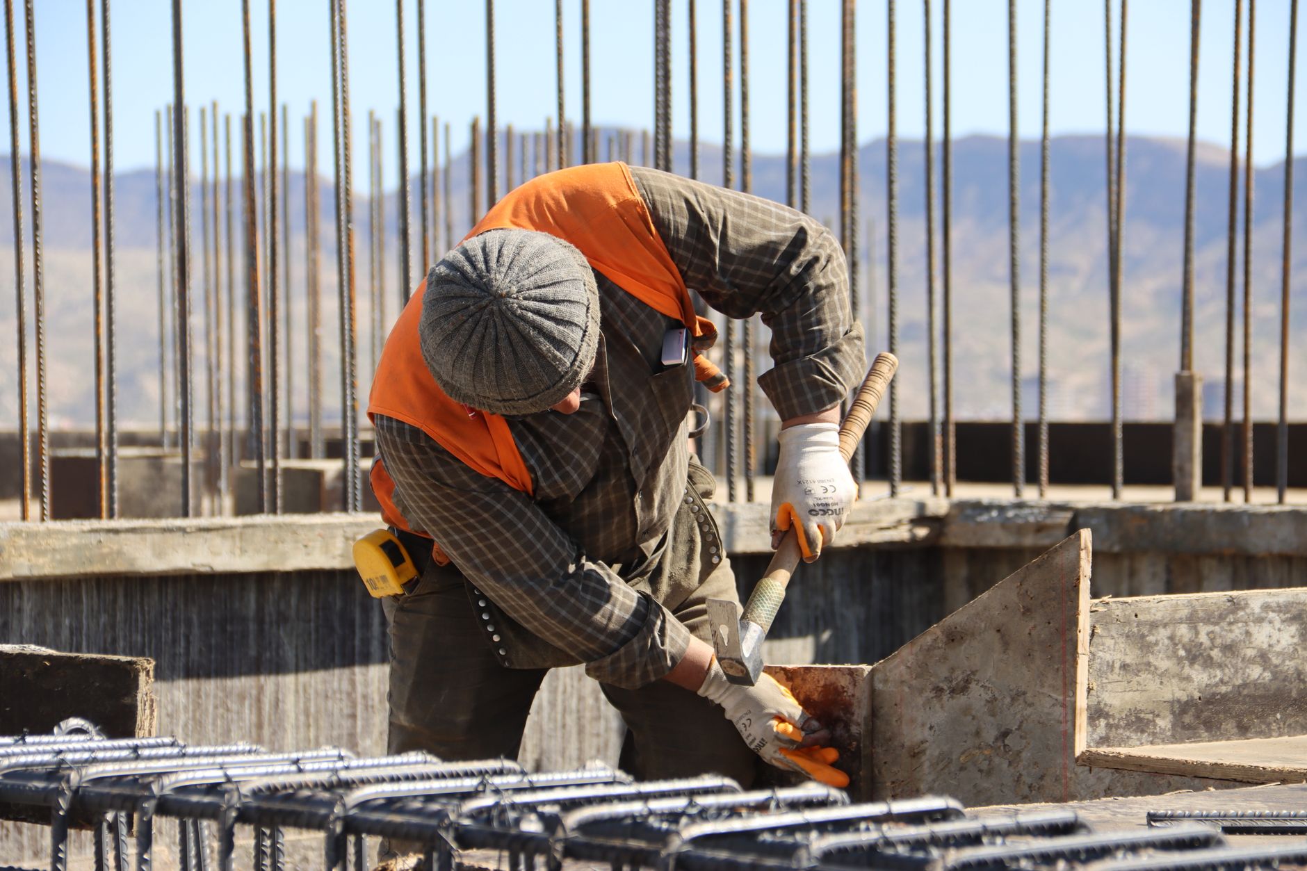 Coût fondations béton : Tarifs détaillés et pièges à éviter