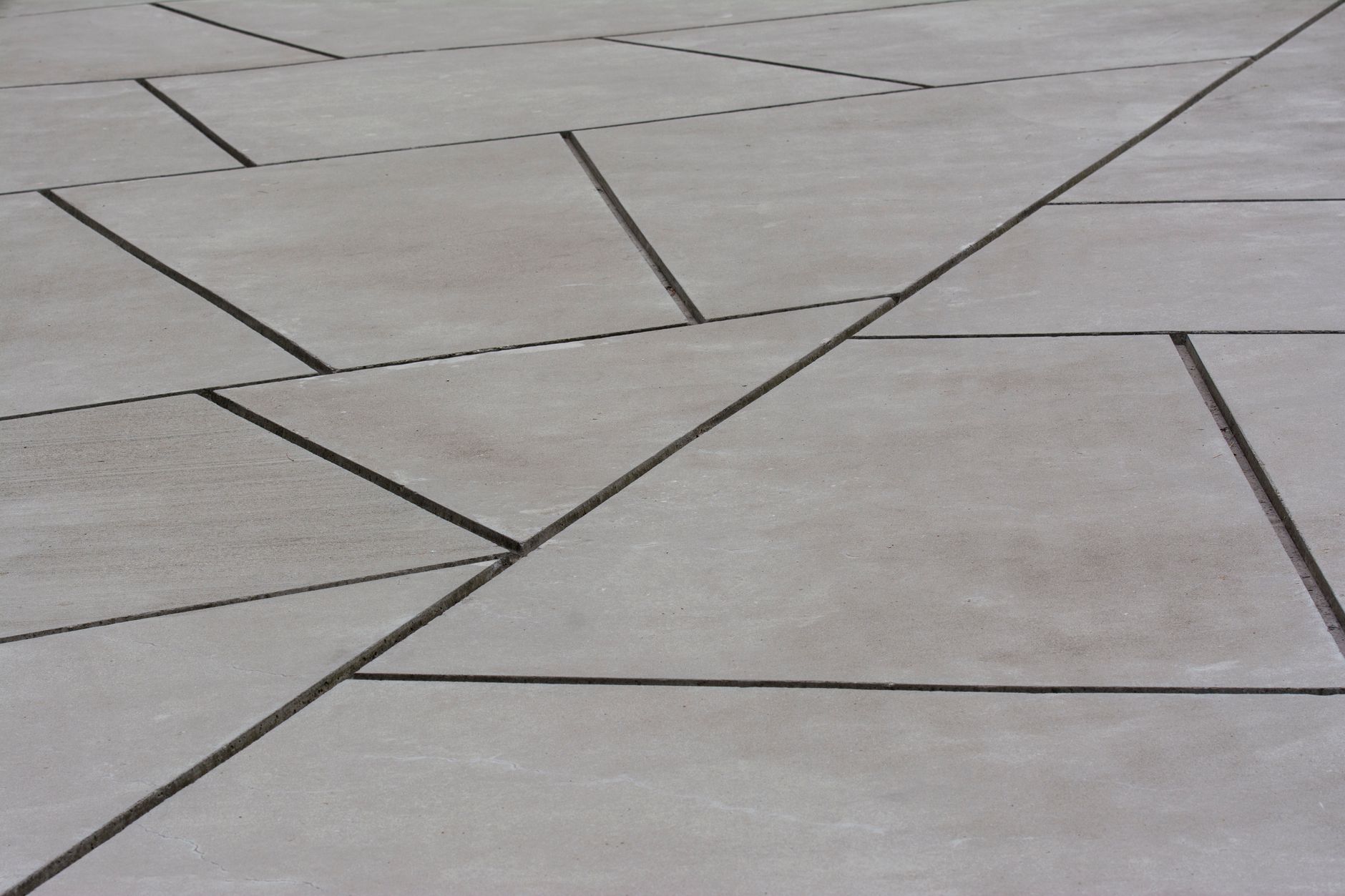 Prix dalle béton épaisseur : Tarifs et astuces