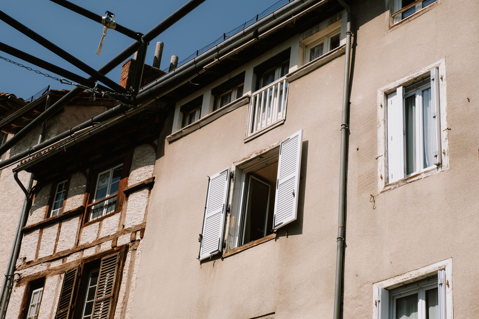 Prix surélévation maison m² : Tarifs détaillés et pièges à éviter